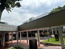 711 ANG MO KIO AVENUE 8 (D20), Shop House #562843111